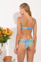 Load image into Gallery viewer, Model Back: Rio De Sol Bottom Bottom Treetop Madrid