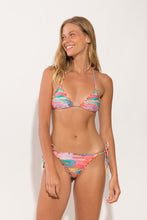 Load image into Gallery viewer, Model Front: Rio De Sol Set Set River Frufru-Fio