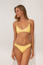 Load image into Gallery viewer, Model Front: Wednesday In Hawaii By Rio De Sol Set Set Kiko-Lilikoi Hana Sunset
