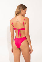 Load image into Gallery viewer, Model Back: Wednesday In Hawaii By Rio De Sol Bottom Bottom Guava Kai
