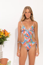 Load image into Gallery viewer, Image 04: Rio De Sol One-Piece Zinnia Trikini

