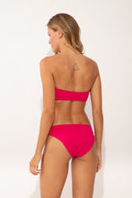 Load image into Gallery viewer, Model Back: Wednesday In Hawaii By Rio De Sol Top Top Guava Lani

