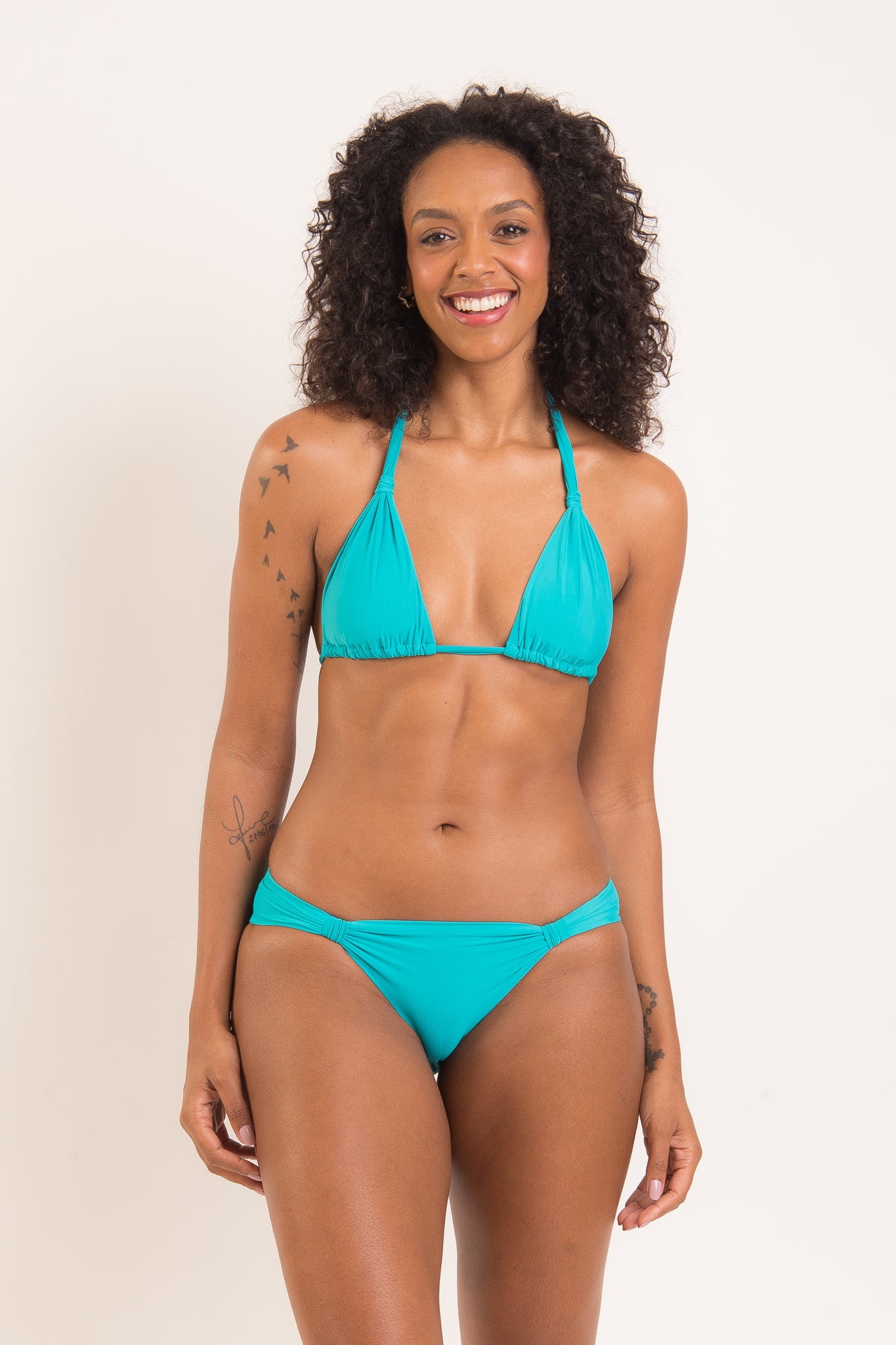 Model Front: Rio De Sol Set Set Nanai Mel Mel