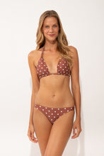 Load image into Gallery viewer, Model Front: Wednesday In Hawaii By Rio De Sol Bottom Bottom Kiko-Coco Oahu
