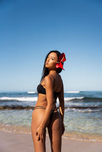 Load image into Gallery viewer, Image 08: Wednesday In Hawaii By Rio De Sol Bottom Bottom Lava Isla
